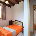 With Jacuzzi Near Etna Apartment Gaggi