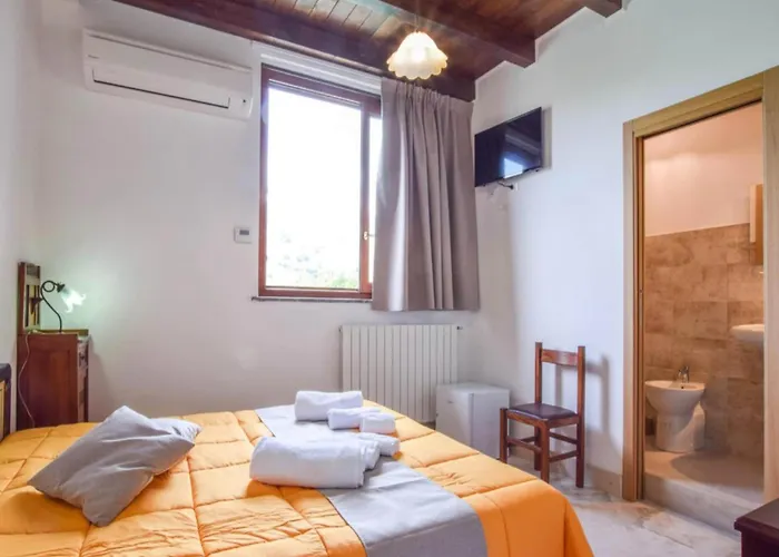 With Jacuzzi Near Etna Apartman *