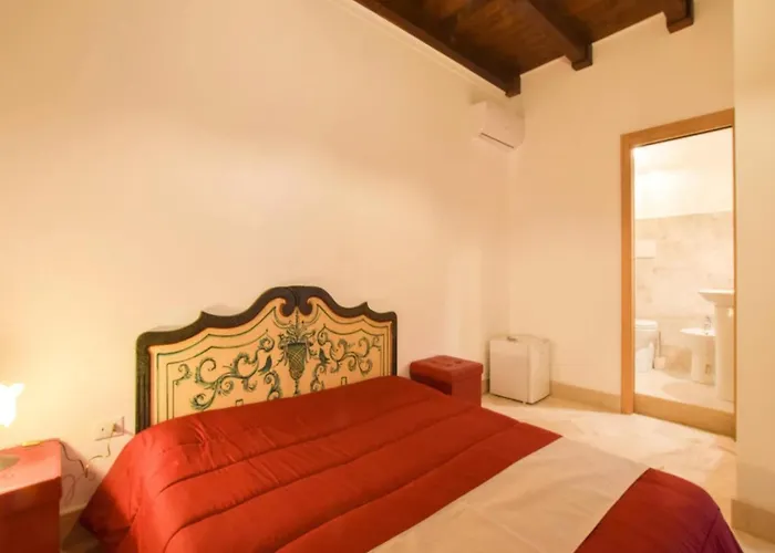 With Jacuzzi Near Etna * Gaggi